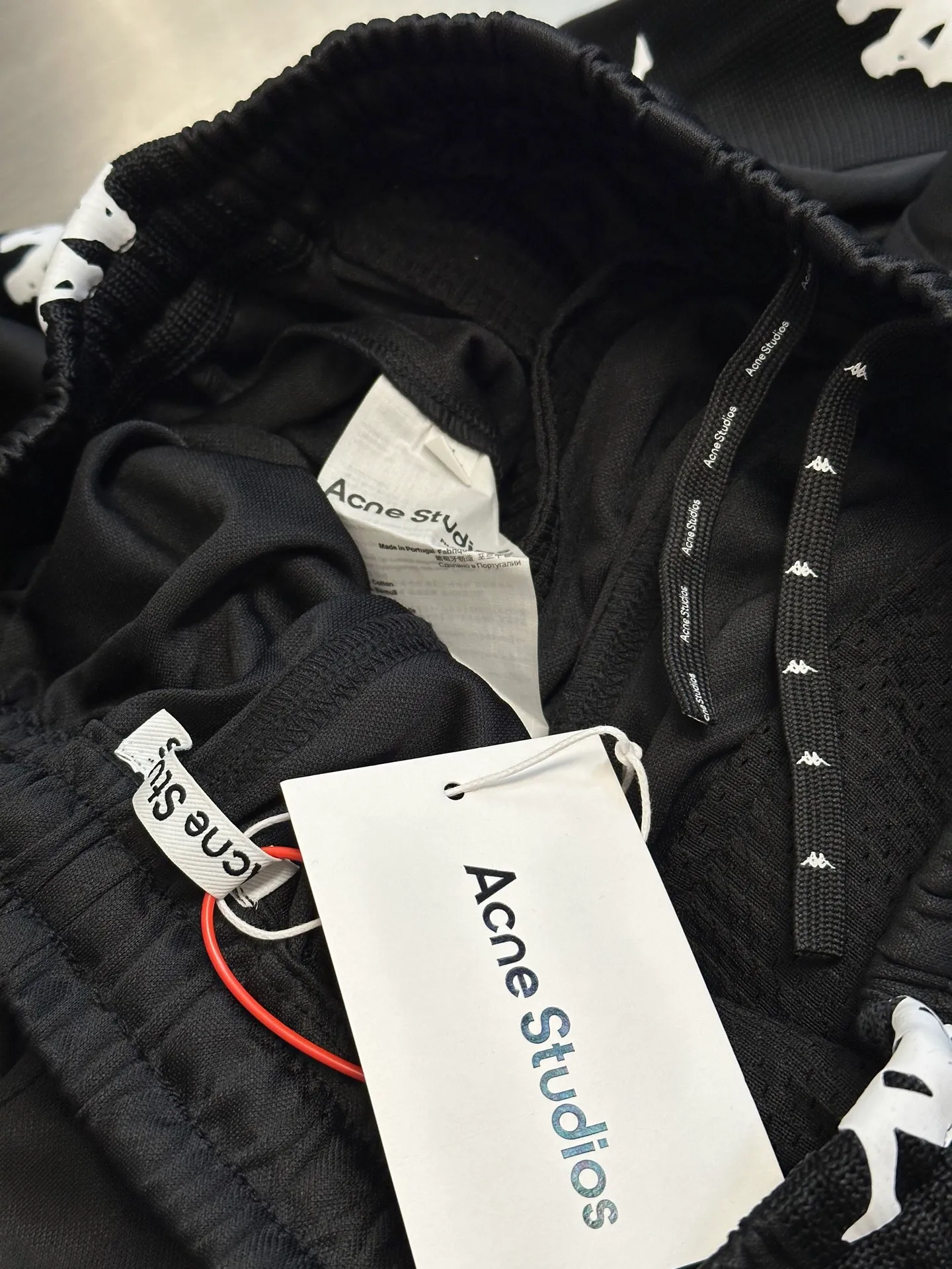 Acne Studios X Kappa ， Acne Studios ， Kappa Classic ，Classic ， 。 ， ， Acne Studios X Kappa 。 ， Acne Studios Kappa ， ， ， 。 ， ， 。 size：s m l xl